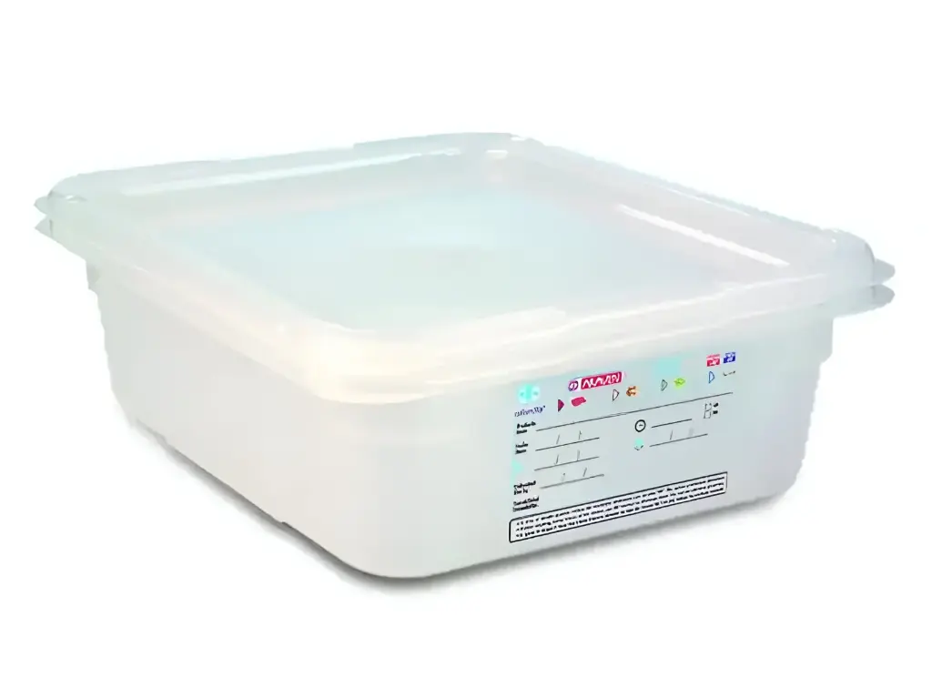 Food storage container with cover 